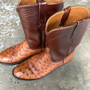 🌟VINTAGE🌟LUCCHESE Sz. 7.5 D FULL QUILL OSTRICH EUC